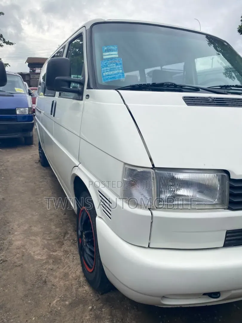 Volkswagen Transporter 2003 White