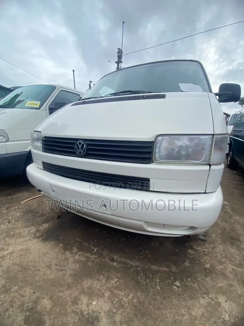 Volkswagen Transporter 2003 White