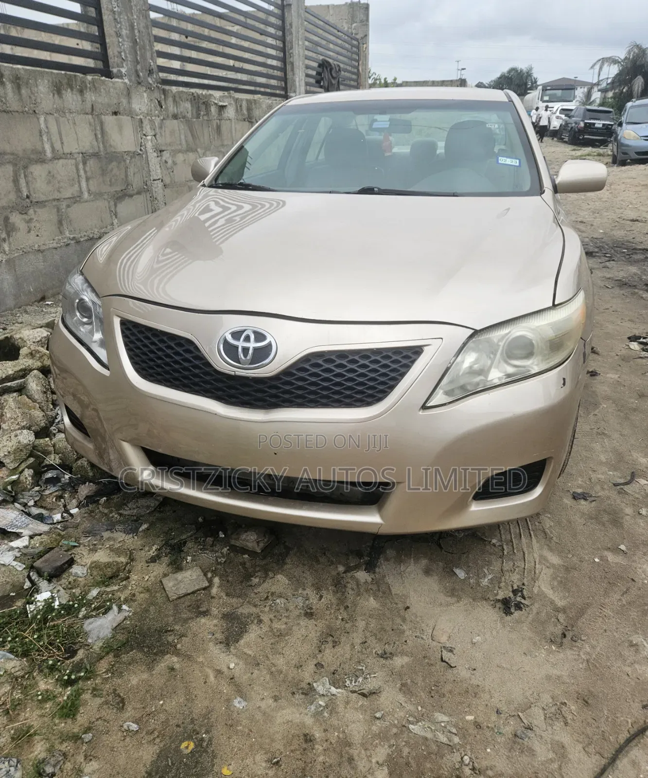 Toyota Camry 2011 Gold
