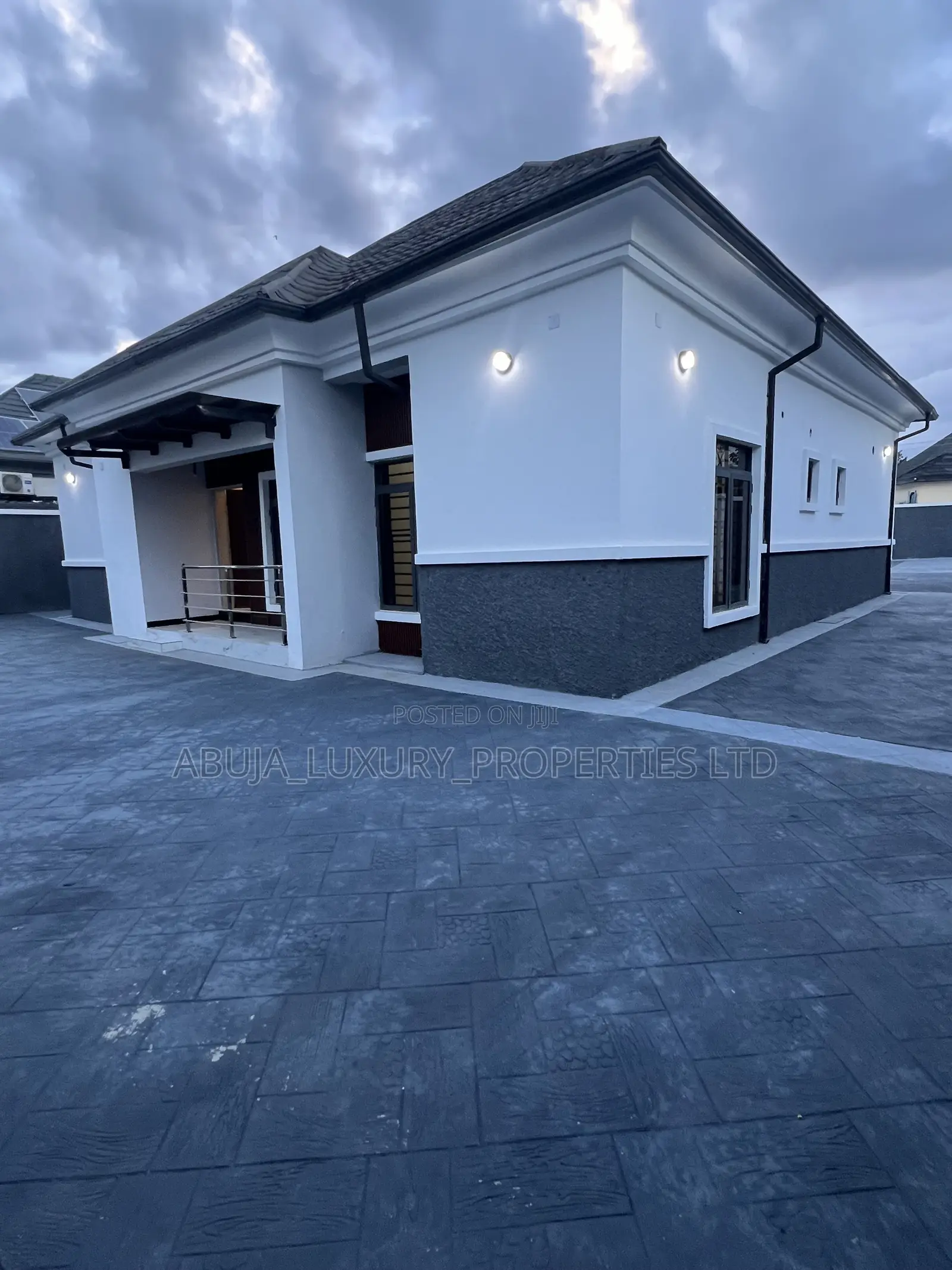 3bdrm Bungalow in Efab Estate, Gwarinpa for sale