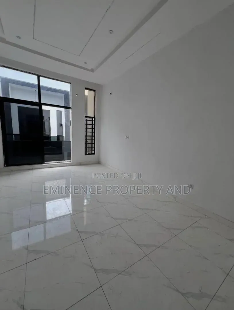 4bdrm Duplex in Ikota for rent