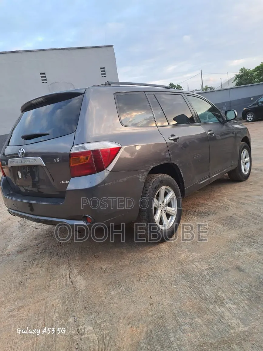 Toyota Highlander 2009 Gray
