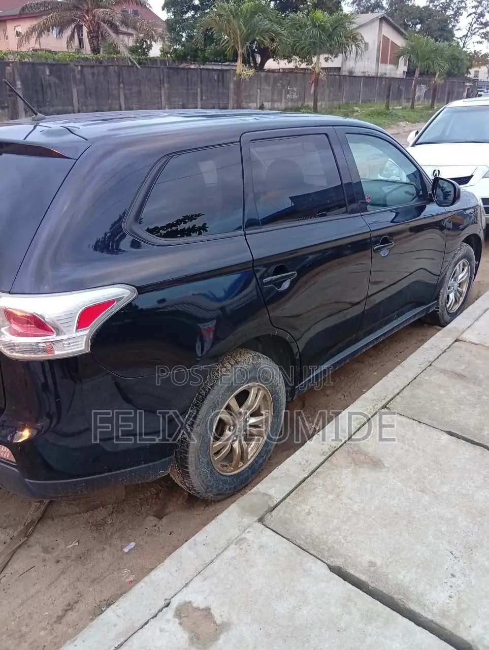 Mitsubishi Outlander 2014 Black