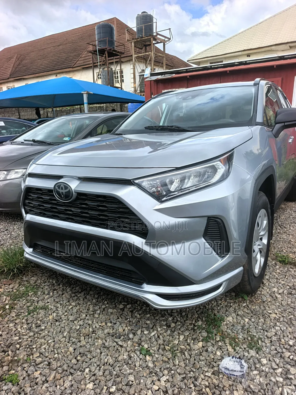 Toyota RAV4 LE FWD 2020 Silver