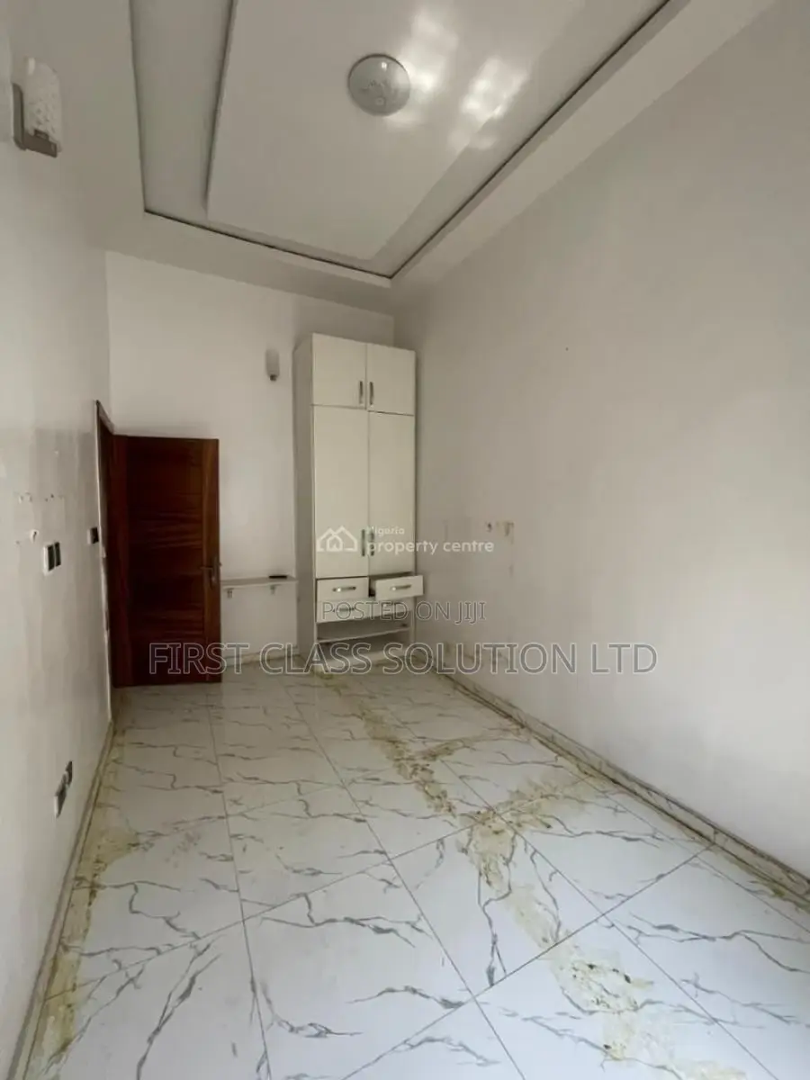 4bdrm Duplex in Osapa, Lekki, Lagos for sale