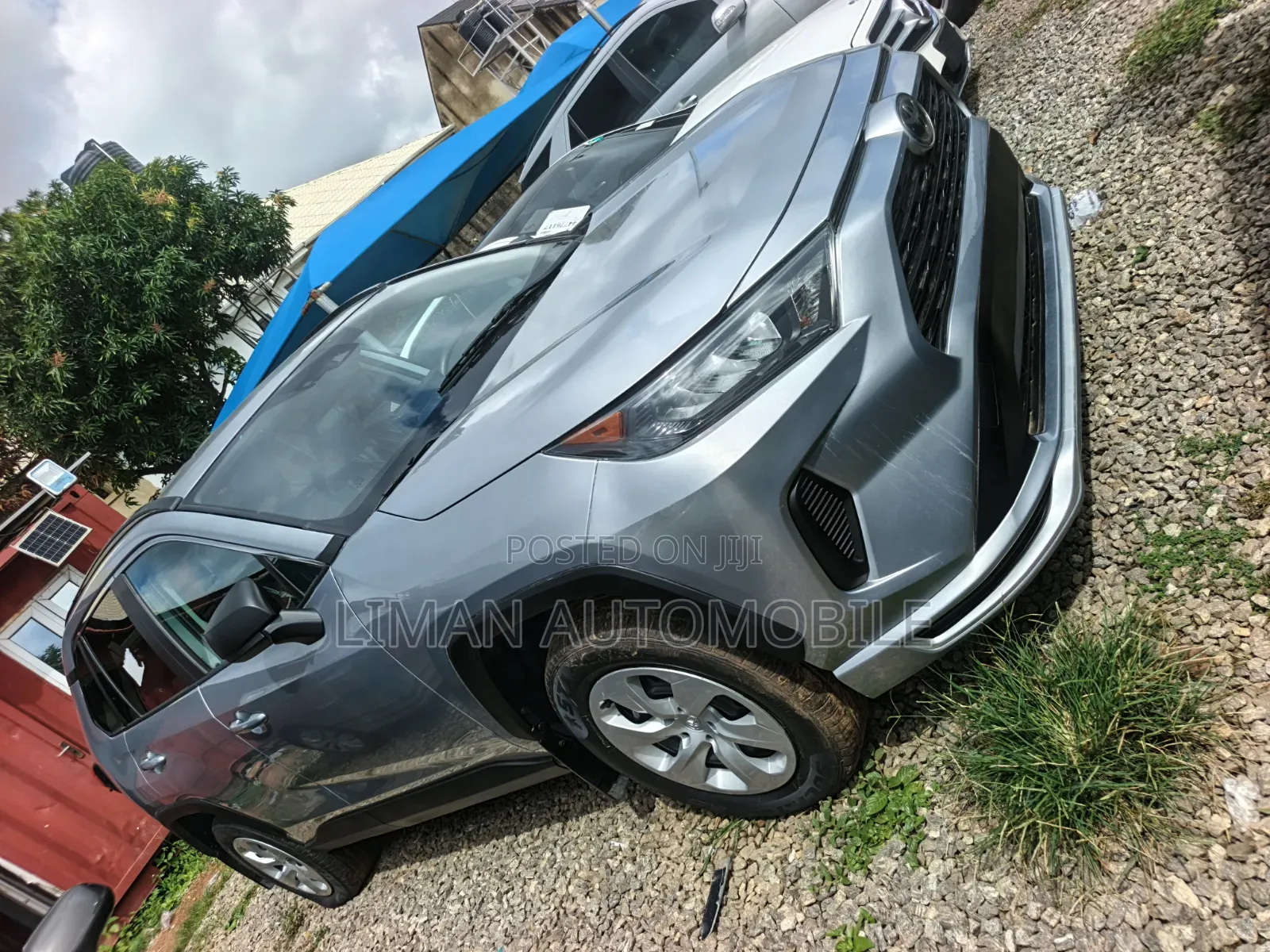 Toyota RAV4 LE FWD 2020 Silver
