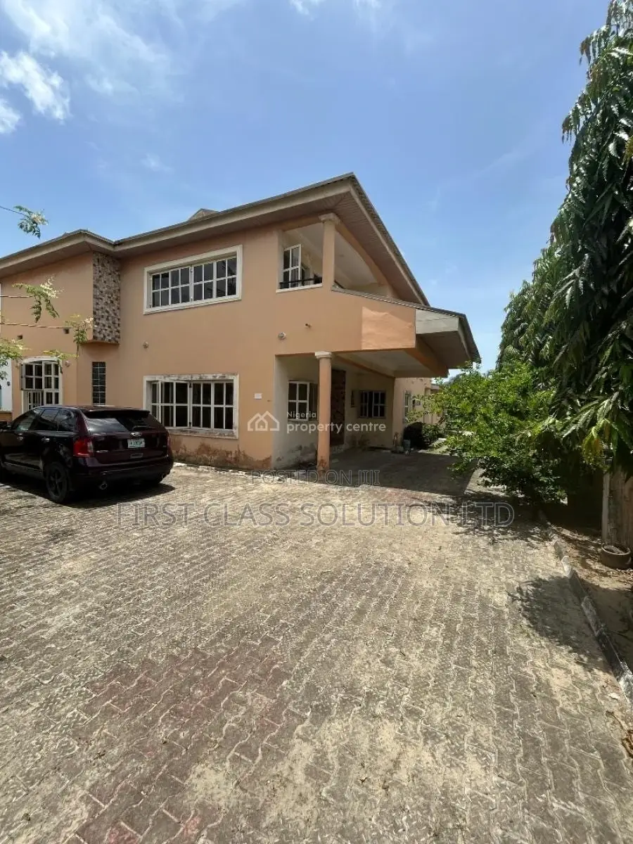 7bdrm Duplex in Cooperative Villa for sale