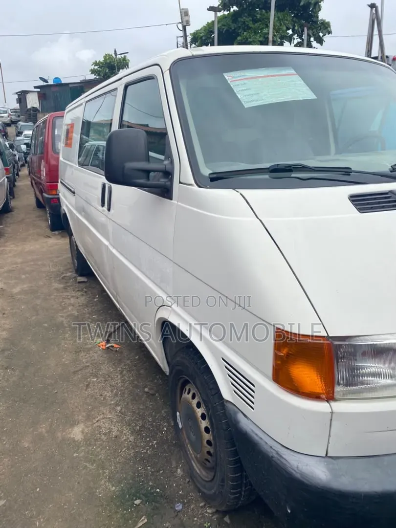 Volkswagen Transporter 2002 White