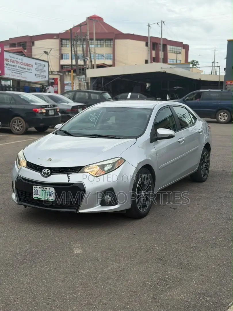 Toyota Corolla S 4dr Sedan (1.8L 4cyl CVT) 2016 Silver