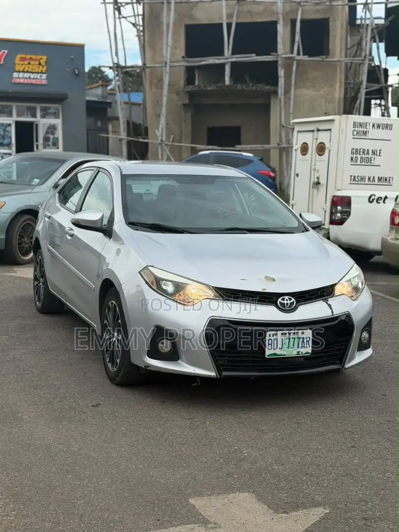 Toyota Corolla S 4dr Sedan (1.8L 4cyl CVT) 2016 Silver