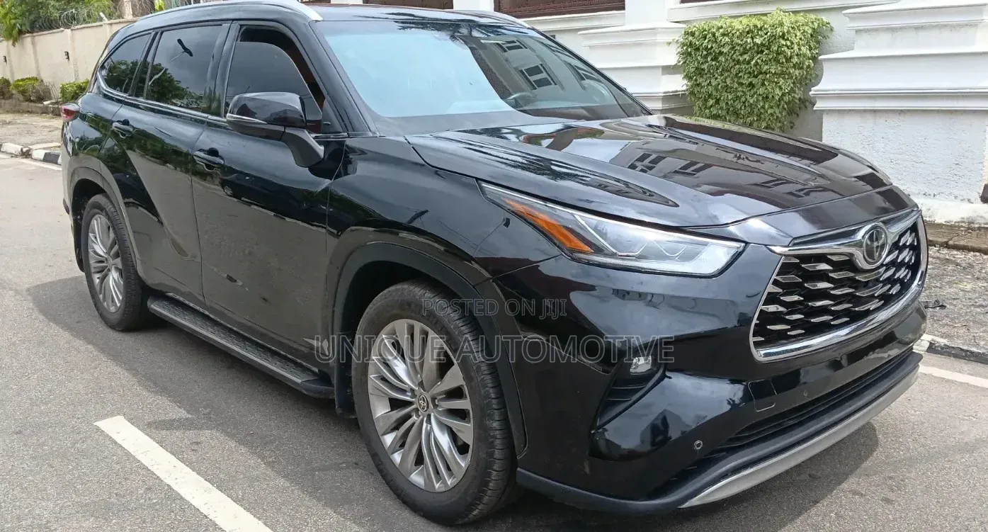 Toyota Highlander Platinum AWD 2023 Black