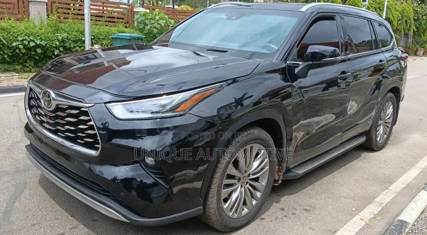 Toyota Highlander Platinum AWD 2023 Black