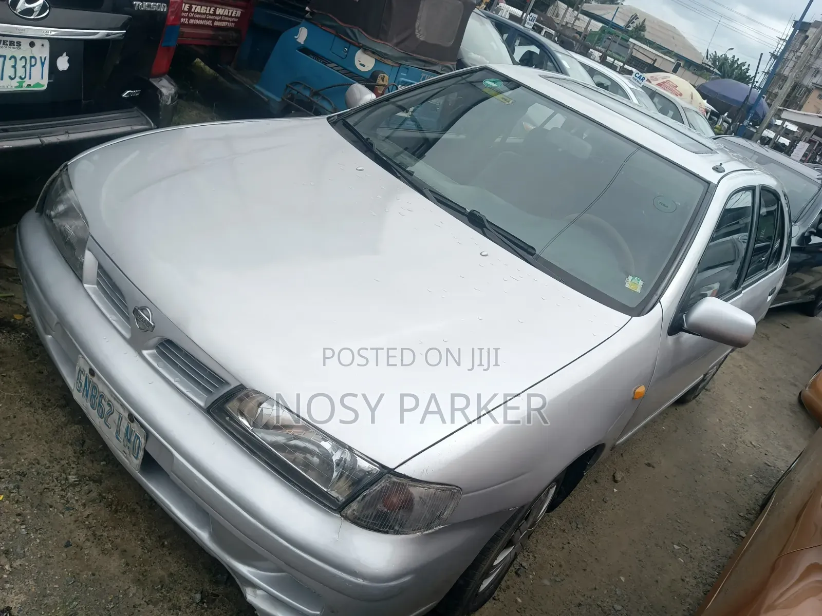 Nissan Almera Tino 2002 Silver