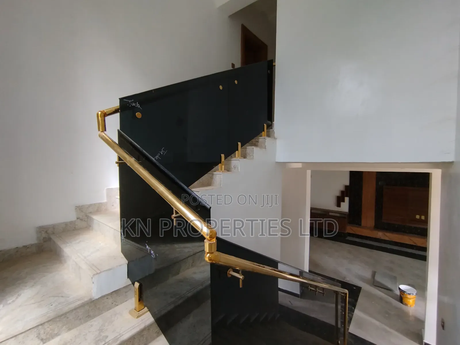 4bdrm Duplex in Durumi for rent