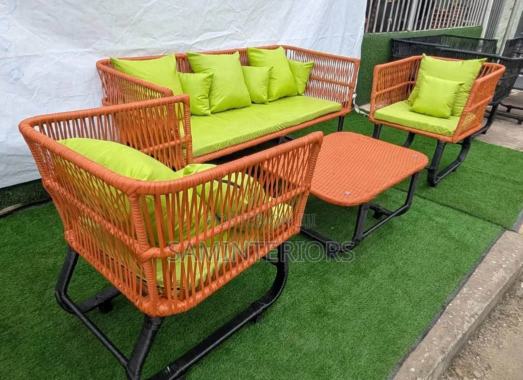 New Classic Outdoor Sofa Set With Table