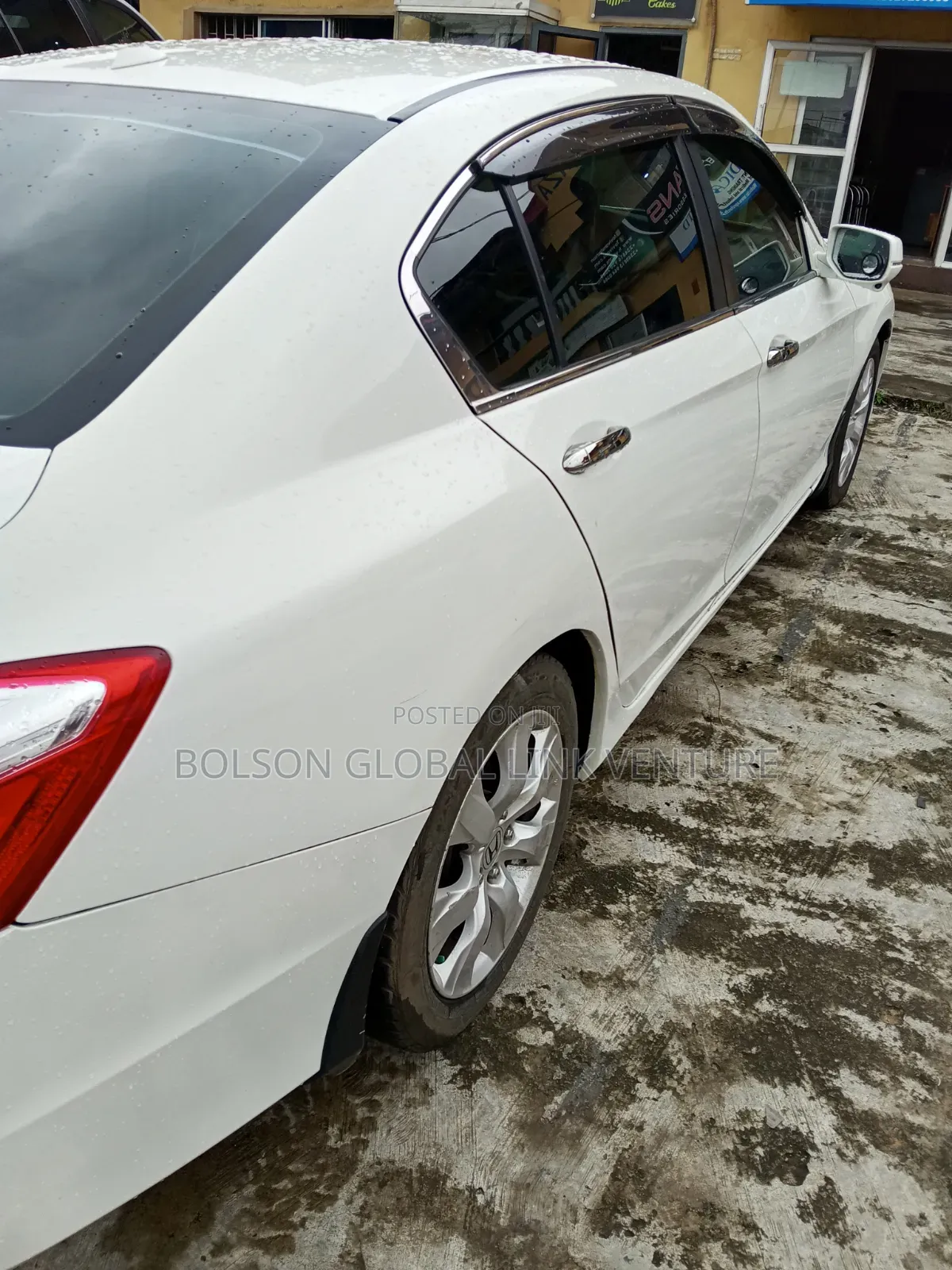 Honda Accord 2013 White