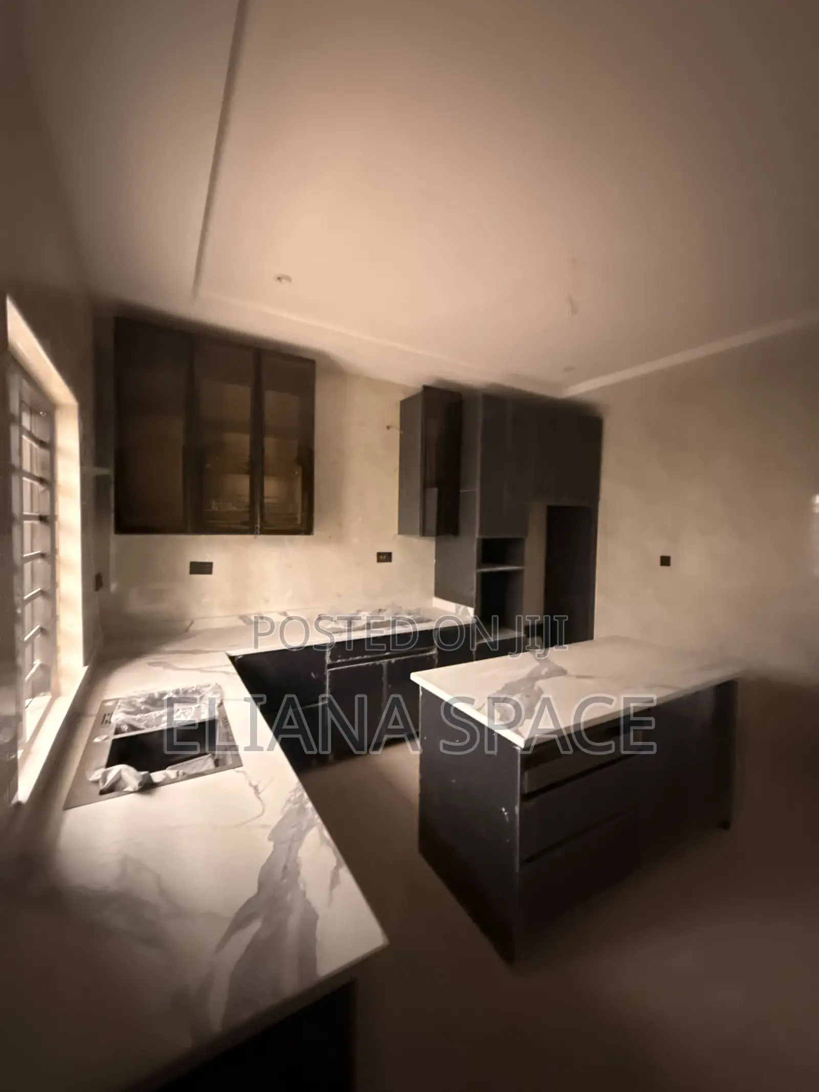 5bdrm Duplex in Phase 2 for sale