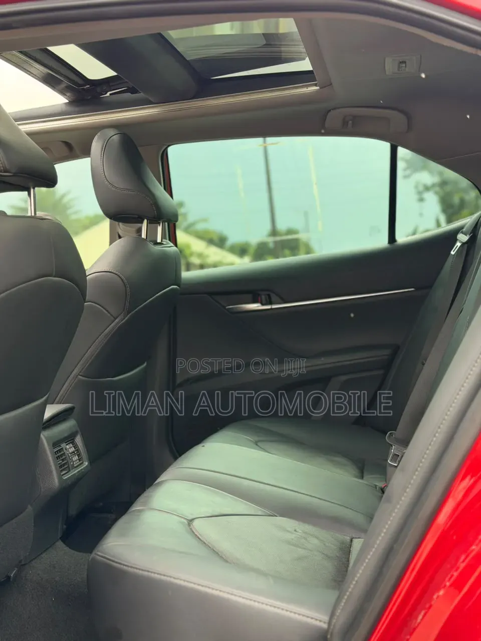 Toyota Camry XSE (2.5L 4cyl 8A) 2019 Red