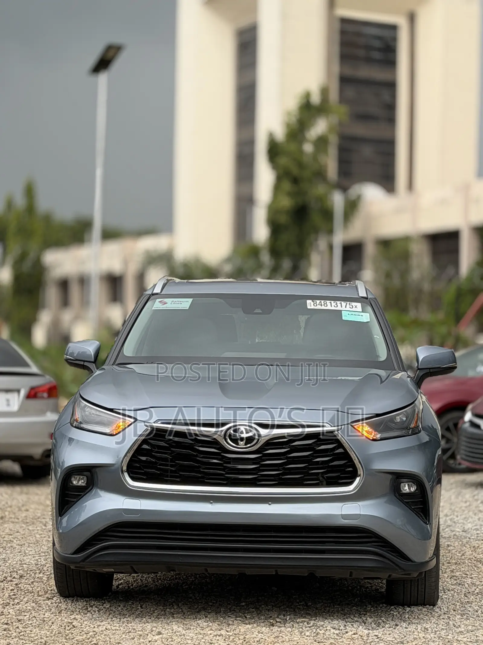 Toyota Highlander XLE AWD 2024 Blue
