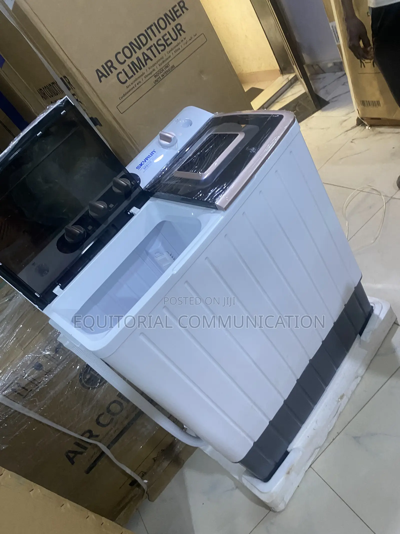SKYRUN SPB116-024S 11KG Household Laundry Machine