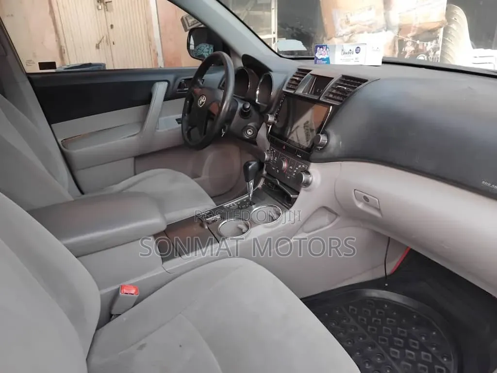 Toyota Highlander Limited 2010 Black