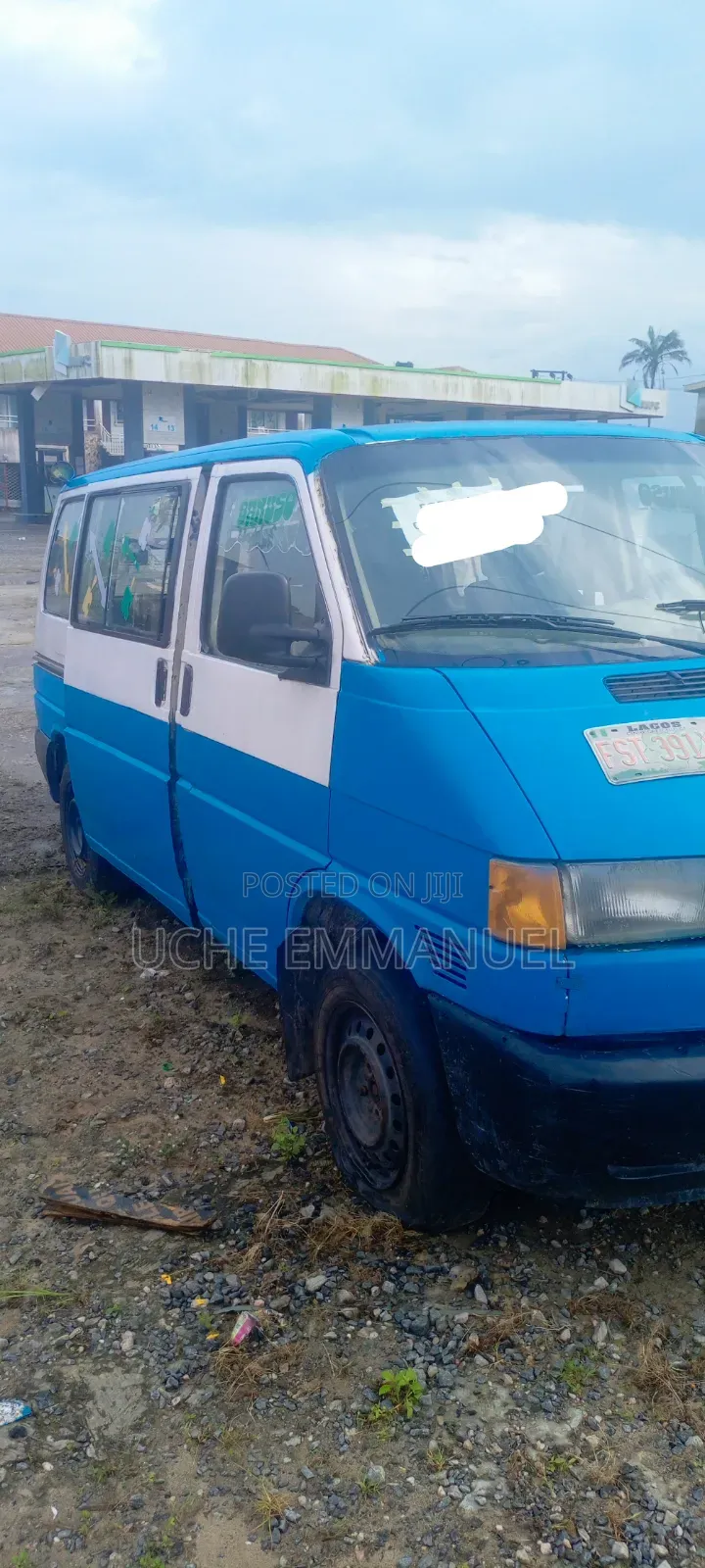 Volkswagen AAC 1995 Blue