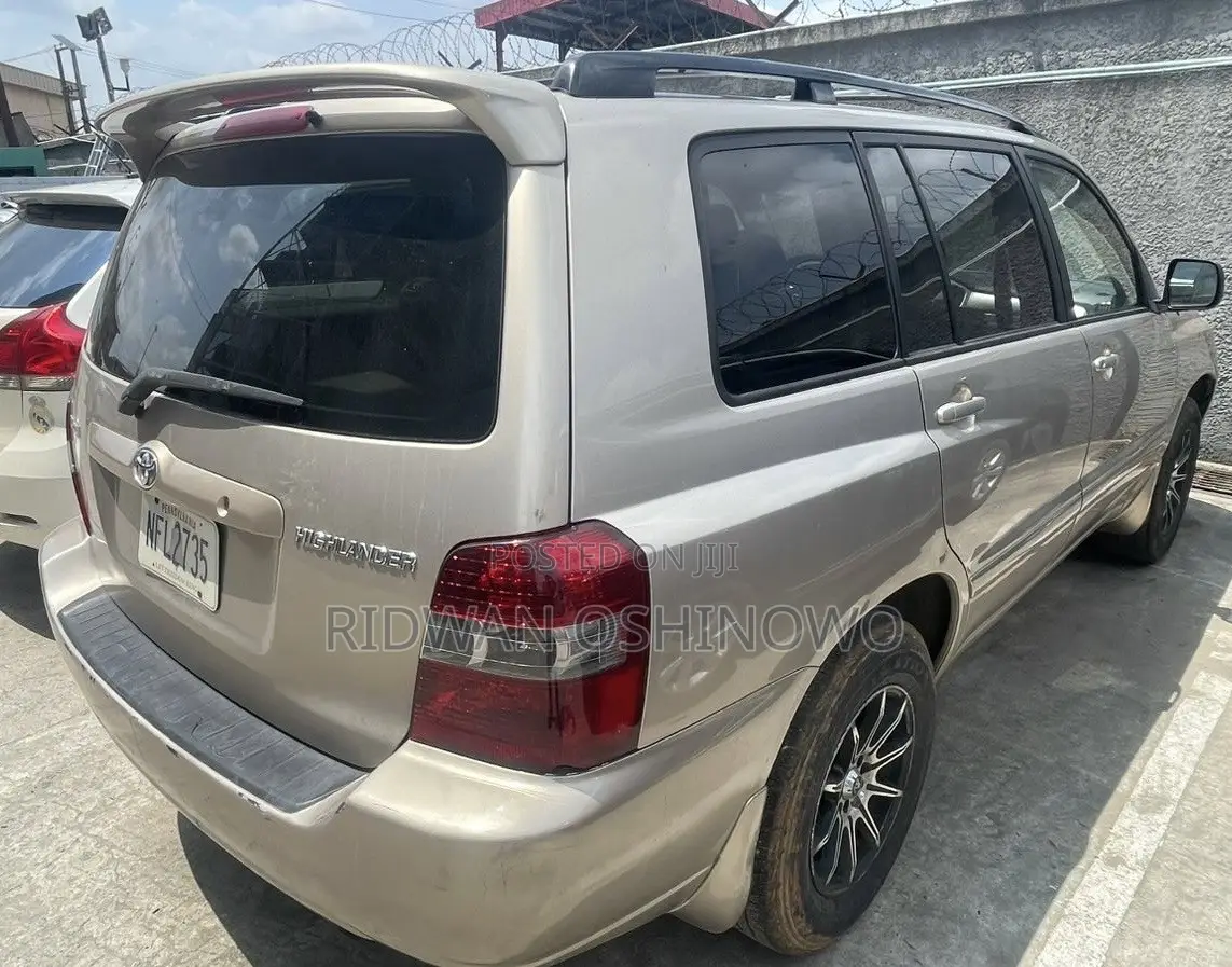 Toyota Highlander 2007 Gold