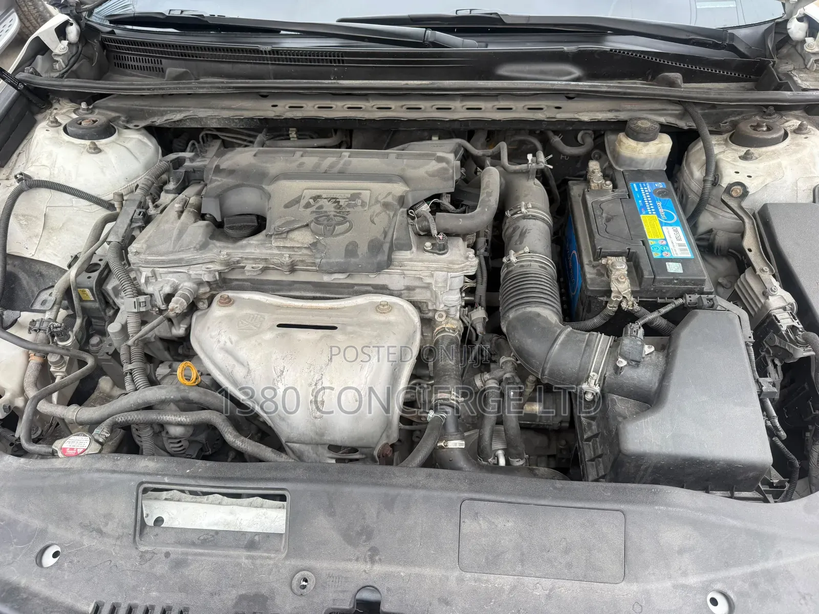 Toyota Camry LE FWD (2.5L 4cyl 8AM) 2018 White