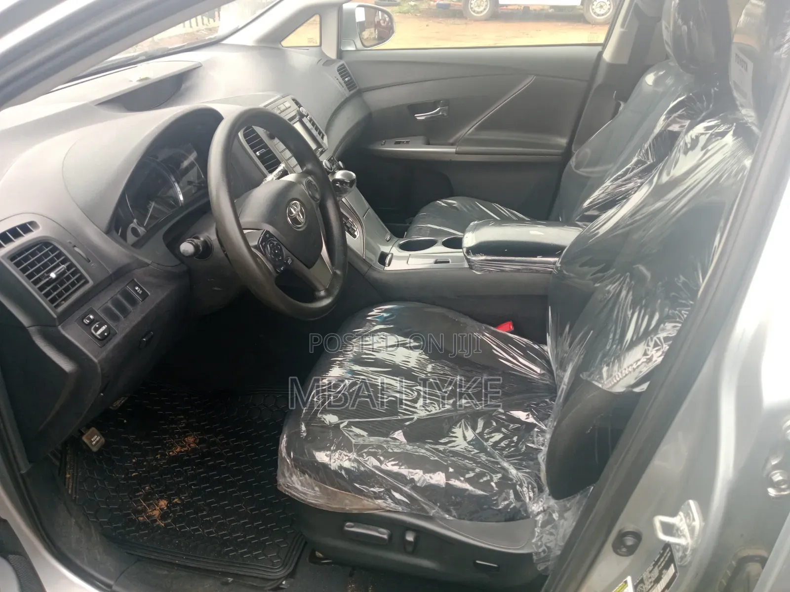 Toyota Venza 2017 Silver