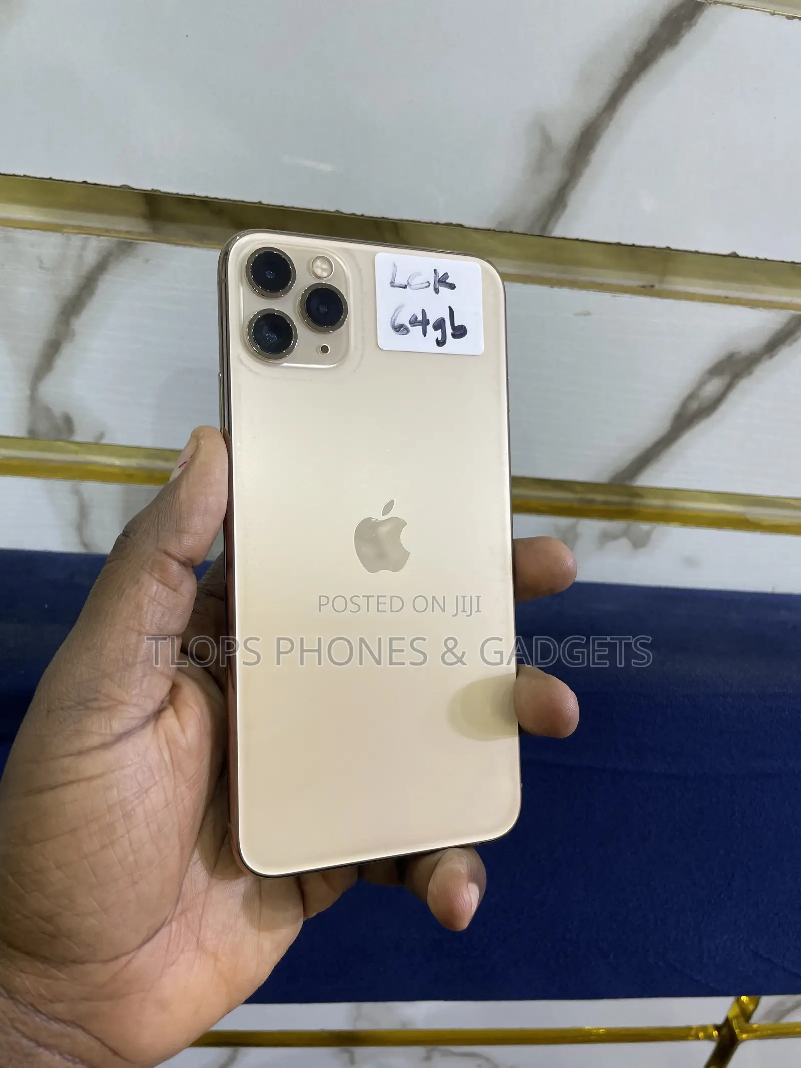 Apple iPhone 11 Pro Max 64 GB Gold