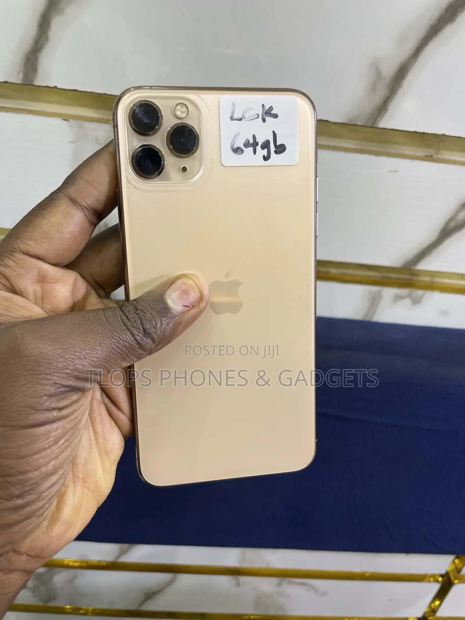Apple iPhone 11 Pro Max 64 GB Gold