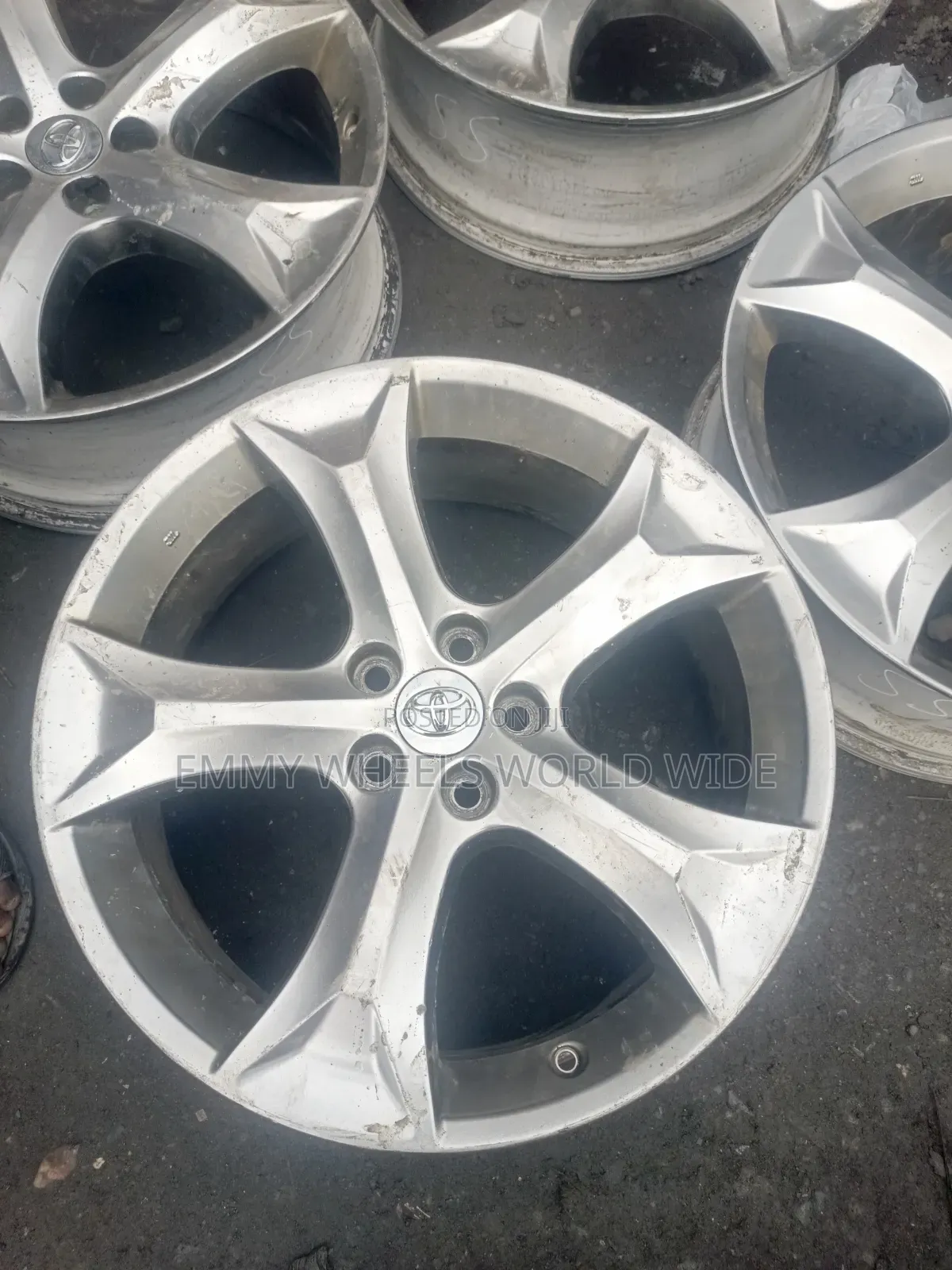 20inches for Toyota Venza Factory Filted 5finger Available in Stock