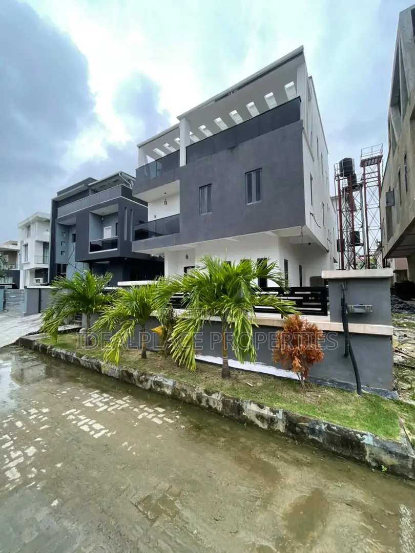 5bdrm Duplex in Lekki for sale