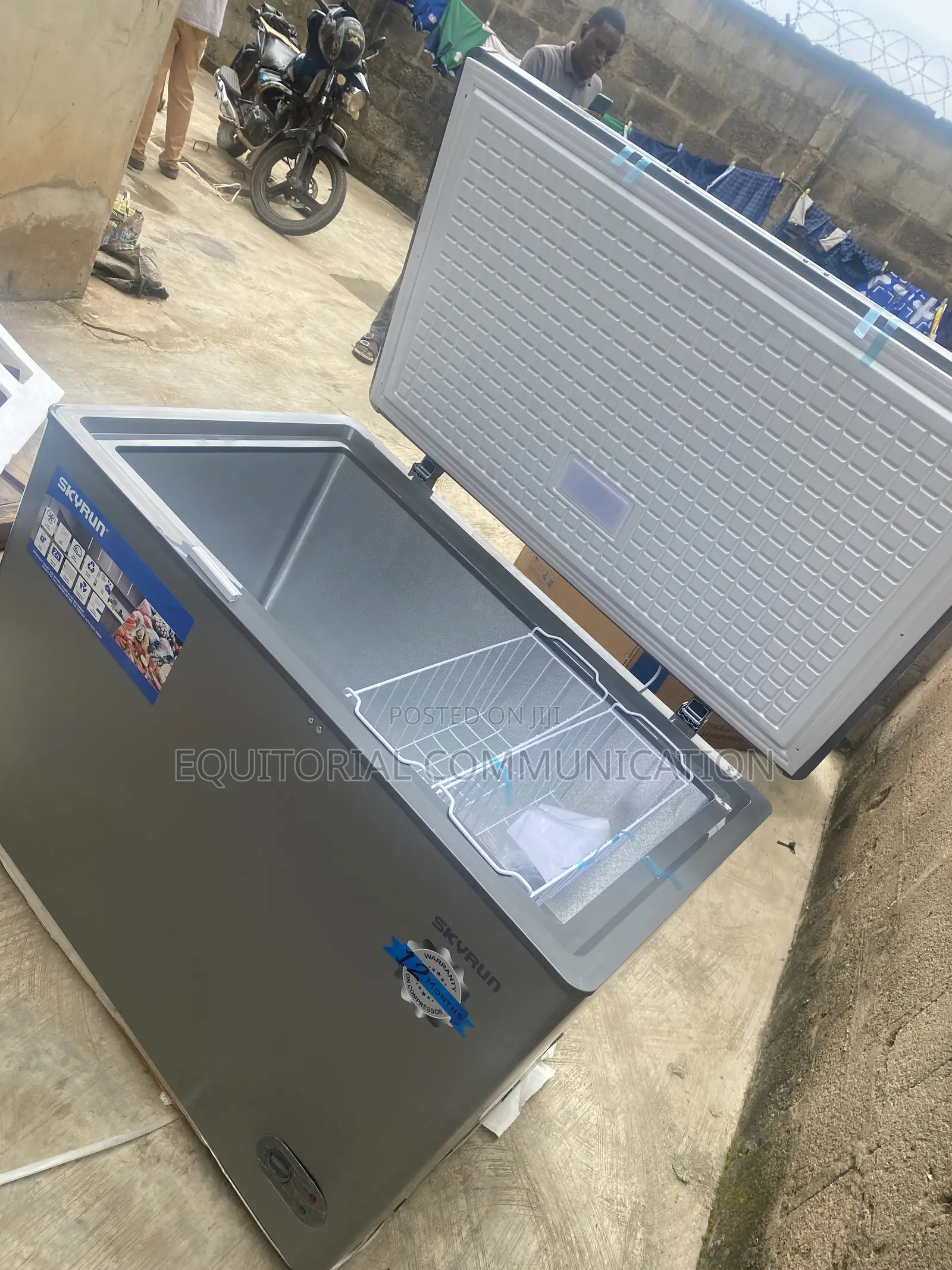 SKYRUN 300L Chest Food Freezer