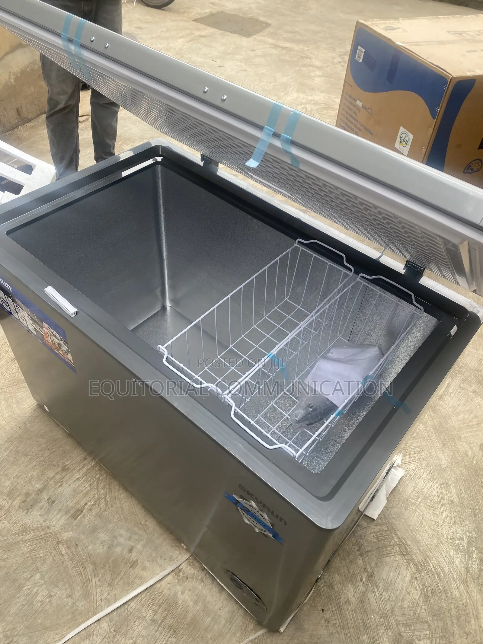 SKYRUN BD-300HNW 300L Chest Freezing Unit
