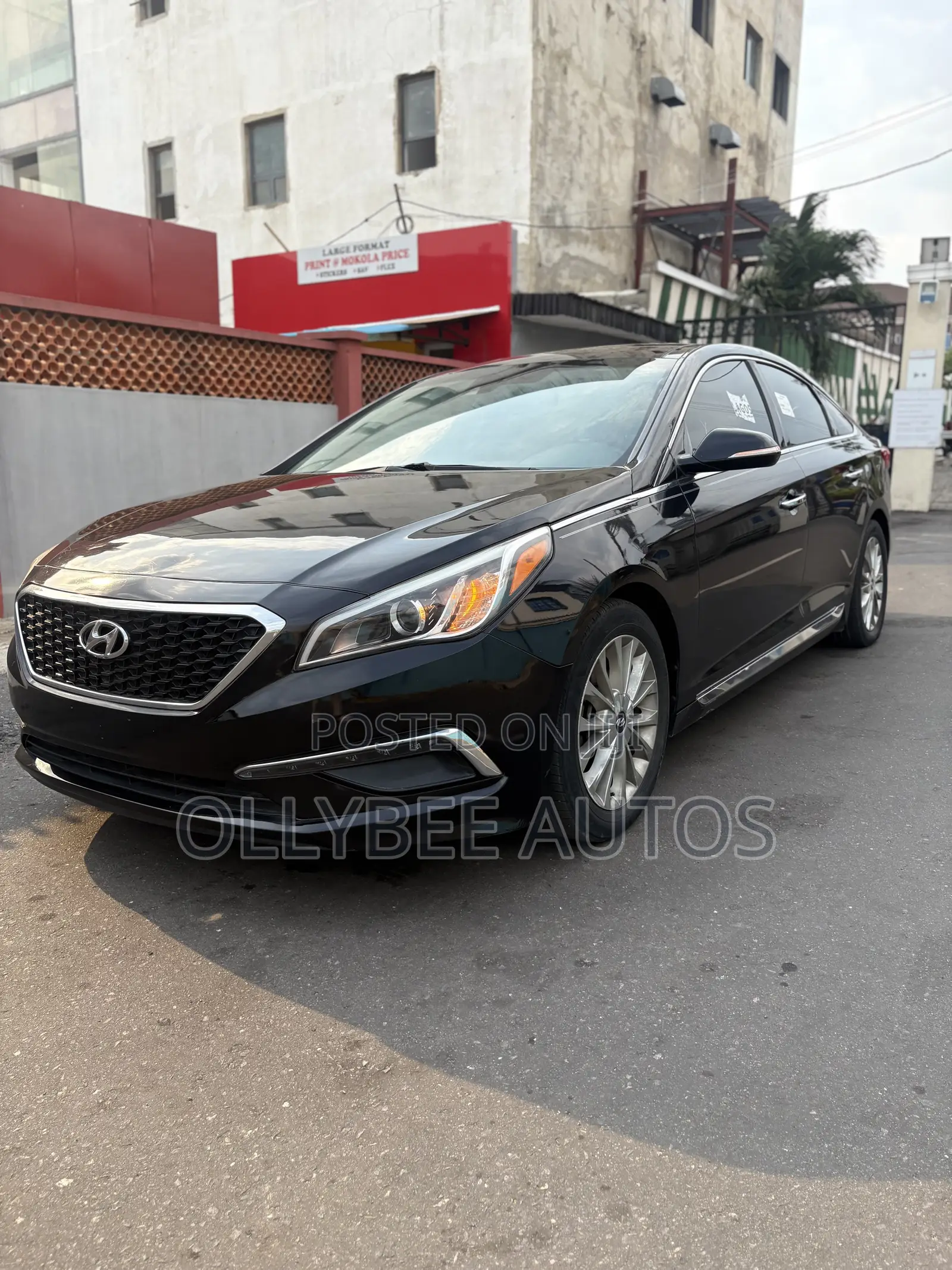 Hyundai Sonata Limited w/Brown Leather 4dr Sedan (2.4L 4cyl 6A) 2015