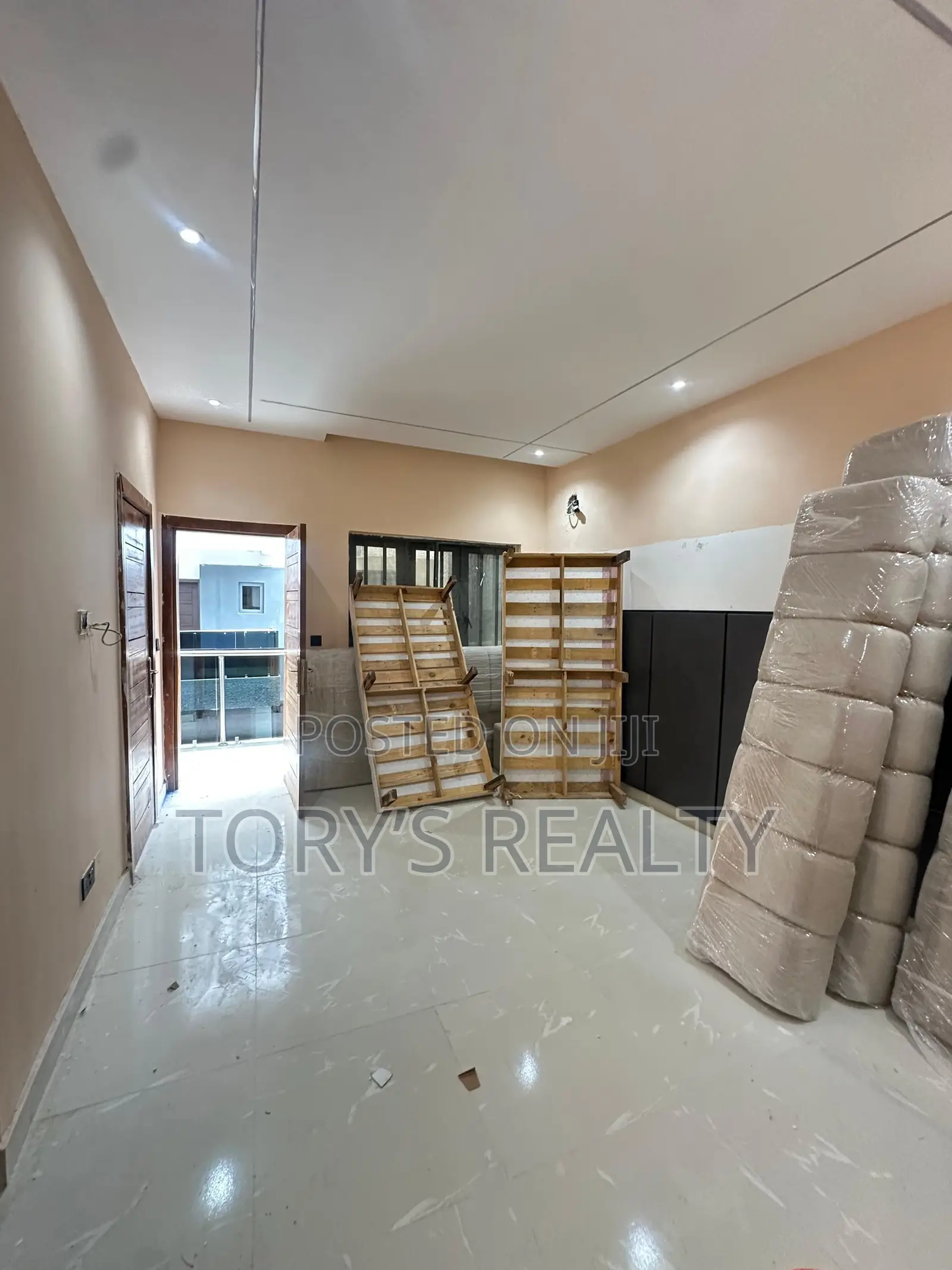 2bdrm Apartment in Ikate for sale