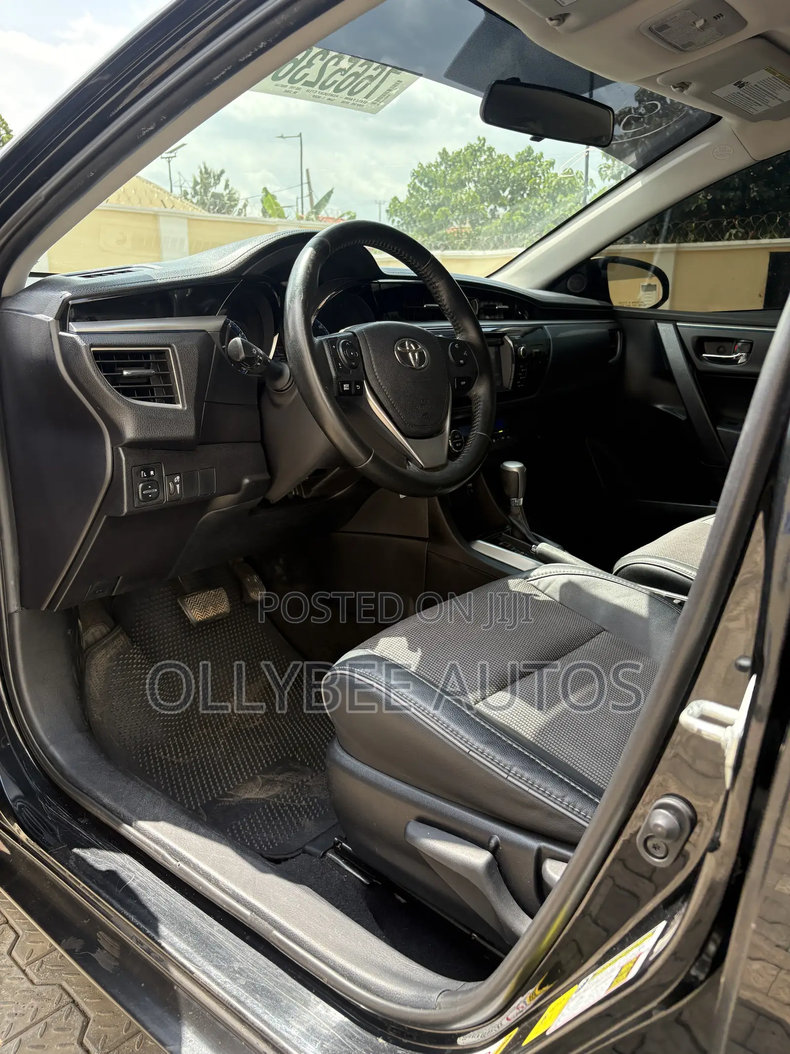 Toyota Corolla S 4dr Sedan (1.8L 4cyl CVT) 2015 Black