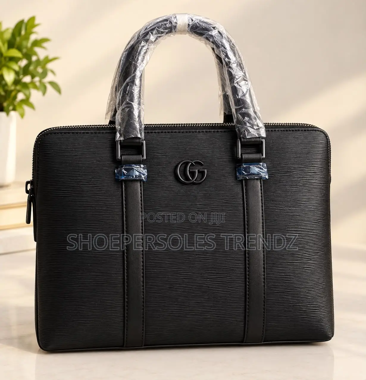 Leather Laptop Bag | Compact and Duable