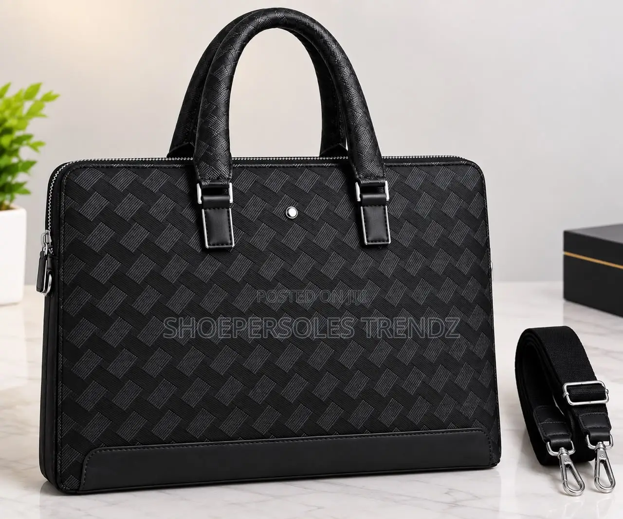 Leather Laptop Bag | Compact and Duable