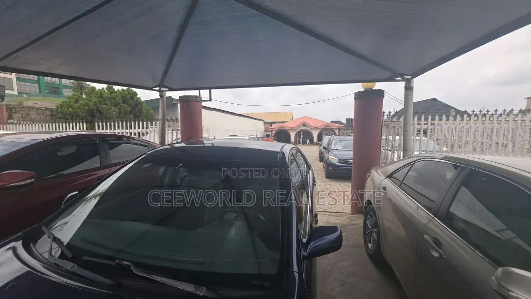 Tastefully 3 Bedroom Bungalow With an a Very Big Open Space