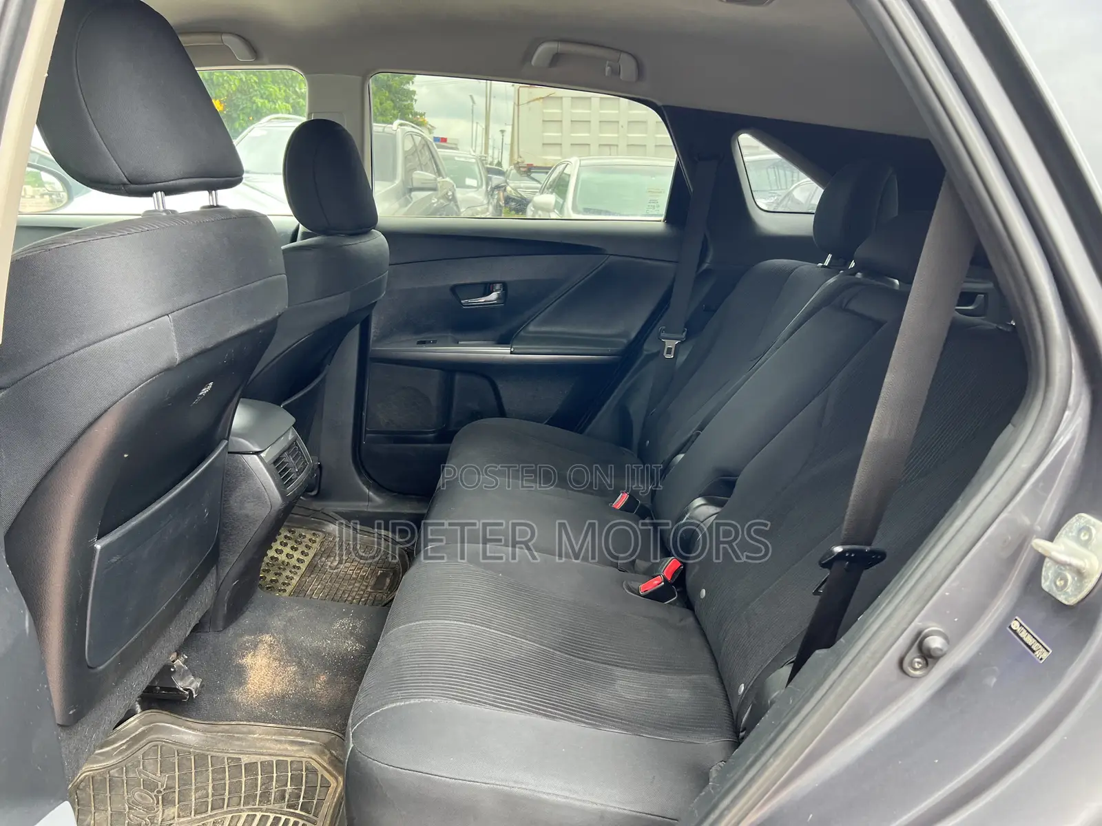 Toyota Venza LE 4dr Wagon (2.7L 4cyl 6A) 2015 Gray