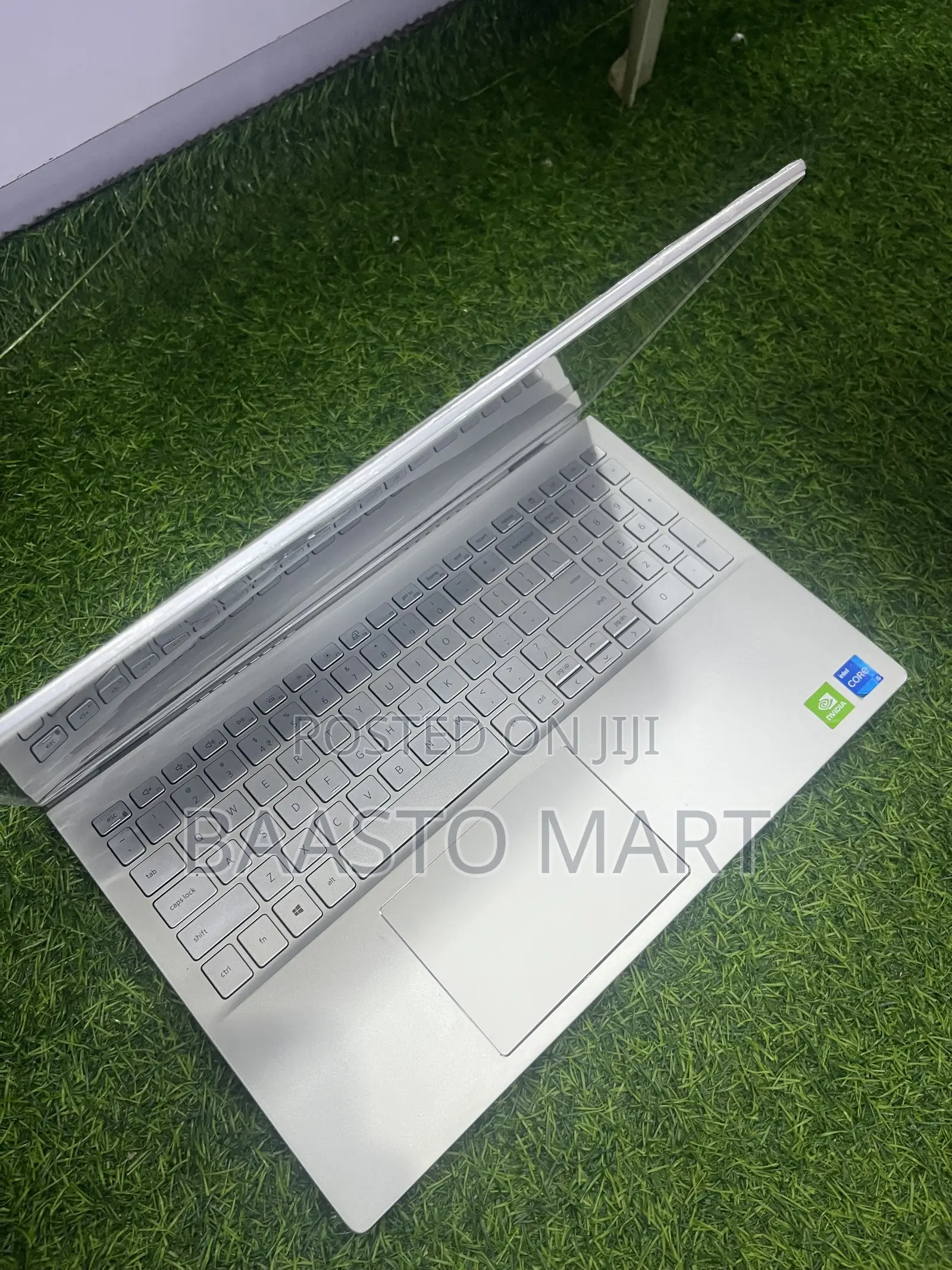 Laptop Dell Inspiron 15 8GB Intel Core i5 SSD 256GB