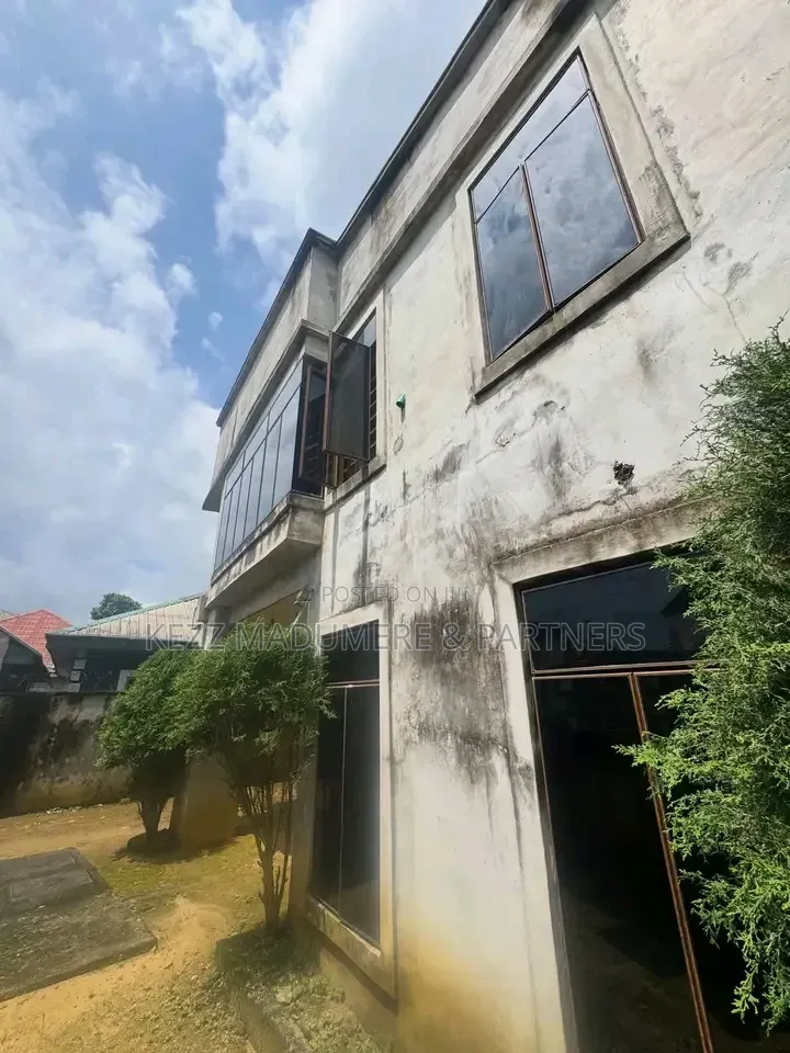 6bdrm Duplex in Mercyland Extension, Rumuigbo for sale