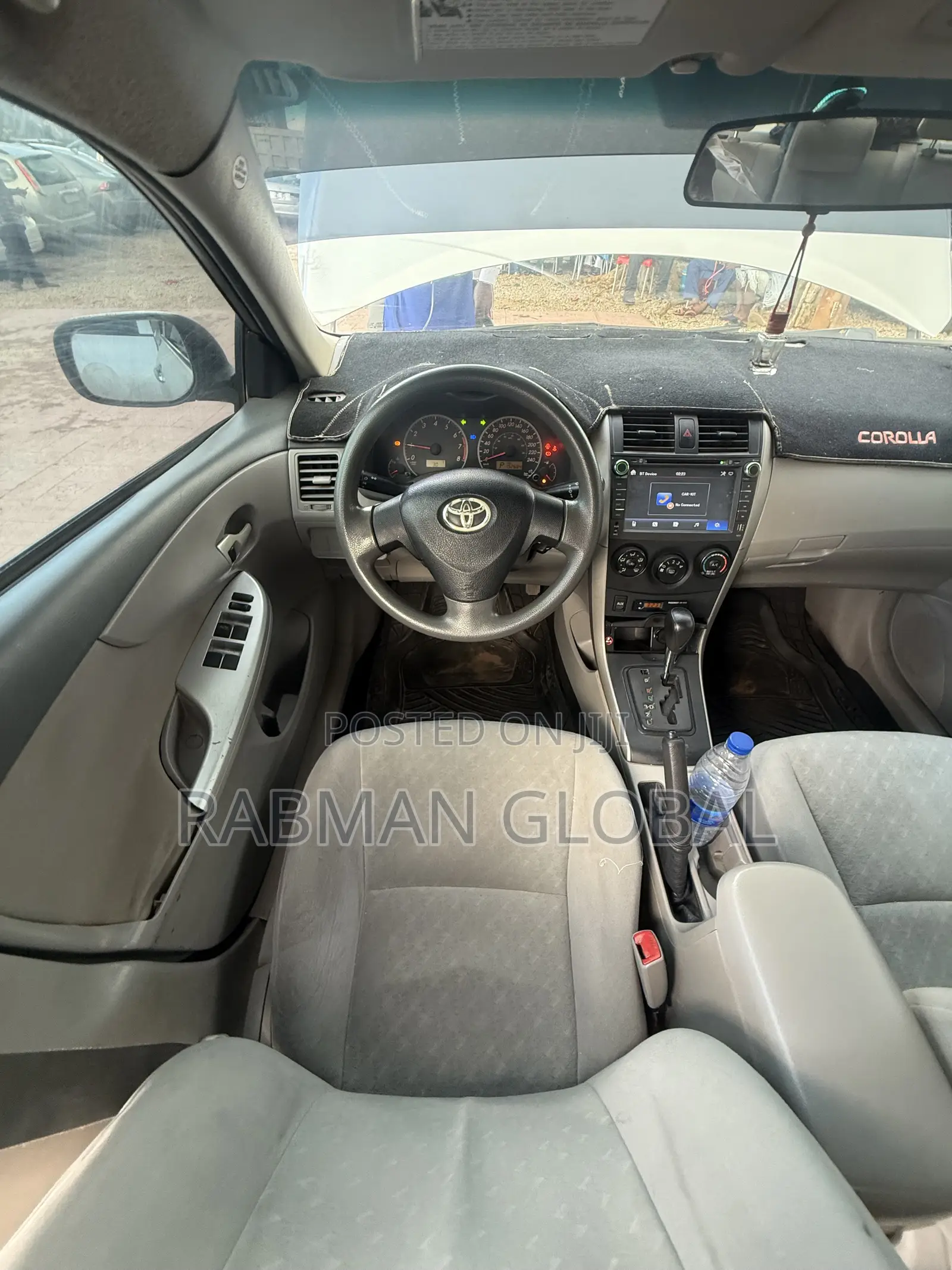 Toyota Corolla LE 4dr Sedan (1.8L 4cyl 4A) 2010 Silver