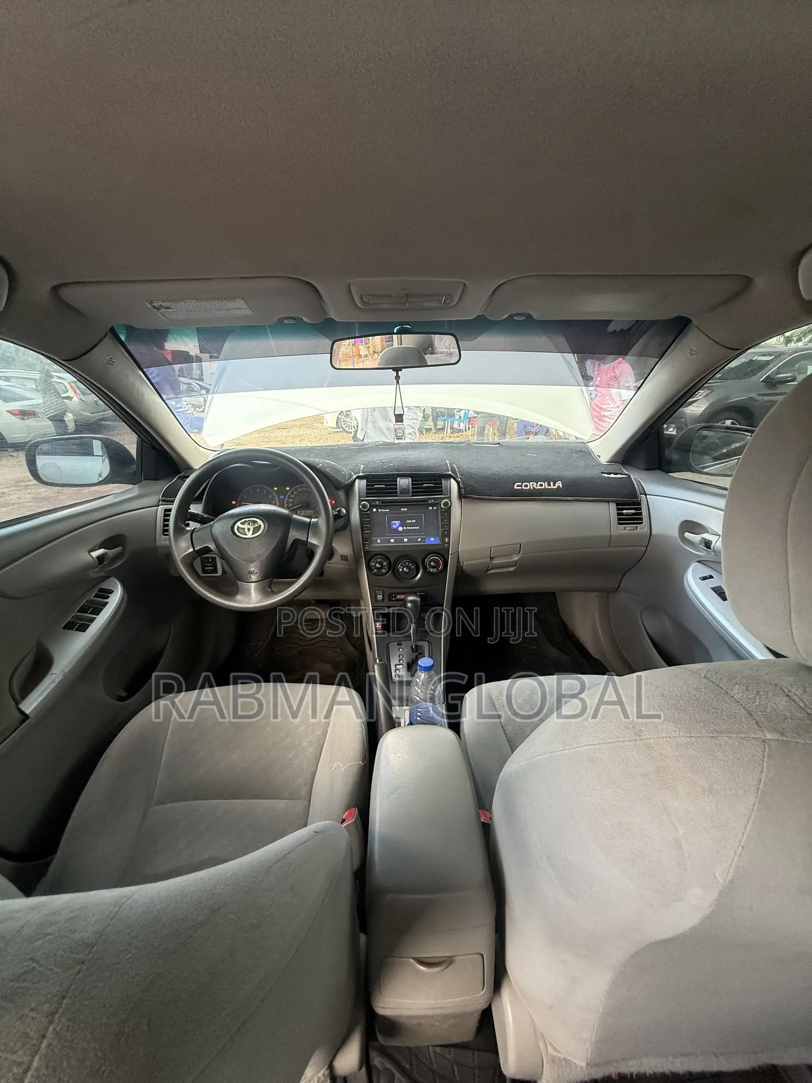 Toyota Corolla LE 4dr Sedan (1.8L 4cyl 4A) 2010 Silver