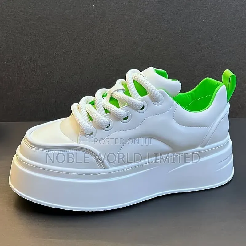 White With a Touch of Green Sneakers CK 8h