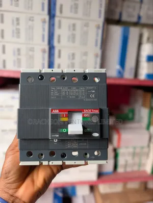 4pole McCb ABB 250amps Tmax