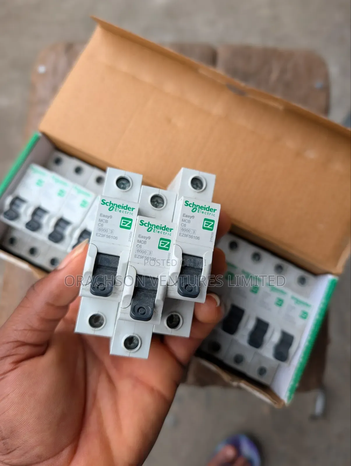 6ampsx10pcs Pack MCB Schneider Electric