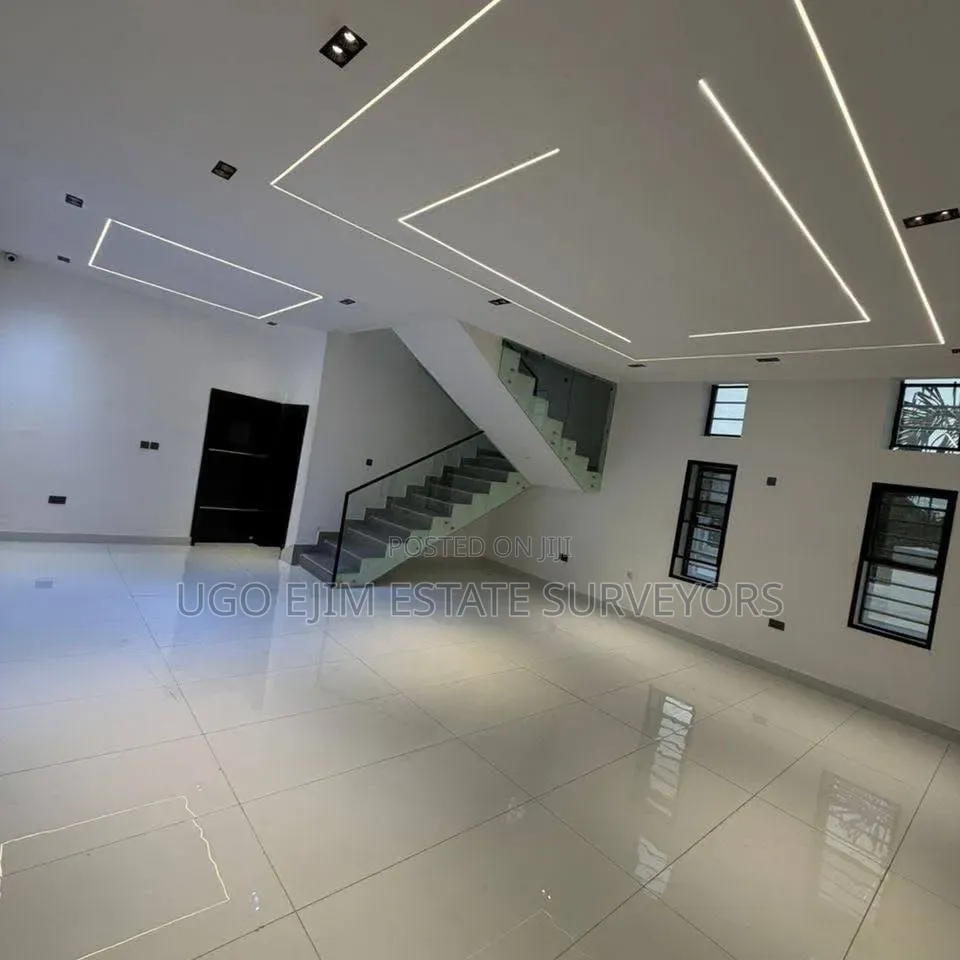 4bdrm Duplex in Newton Estate, Port-Harcourt for sale